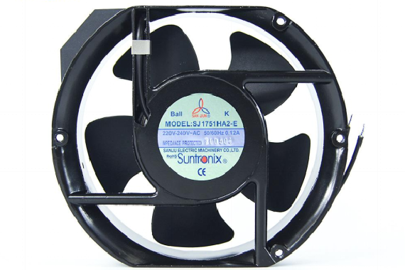 <b>搭配不同的電器功能需求，三巨電機散熱風(fēng)扇提供高效解決方案</b>